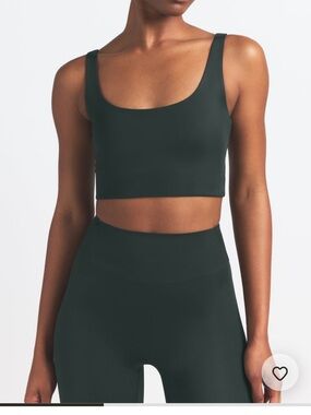 SKIMS Scoop Neck Sports Bra
